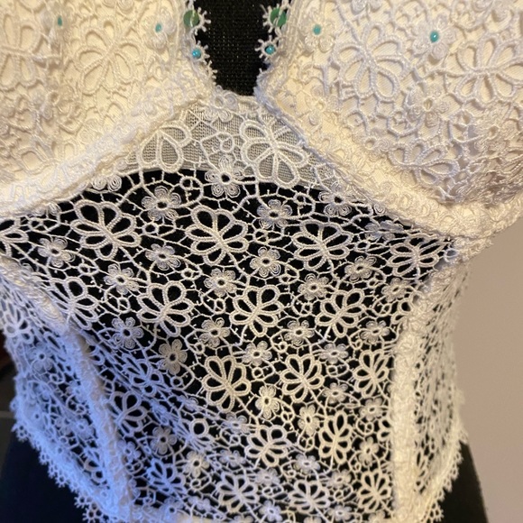 Victoria’s Secret Lined Demi half body bra 34B - Picture 6 of 13